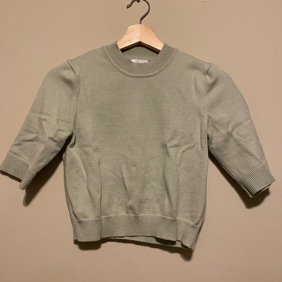 Super soft knit sweater - Picture 1 of 3